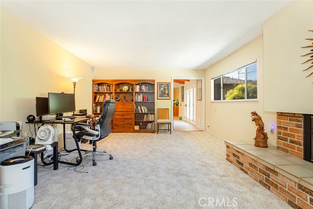 Detail Gallery Image 17 of 33 For 12021 Bambi Pl, Granada Hills,  CA 91344 - 3 Beds | 3 Baths