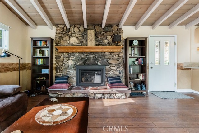 Detail Gallery Image 14 of 44 For 1145 Rivera Dr, Wrightwood,  CA 92397 - 3 Beds | 2 Baths