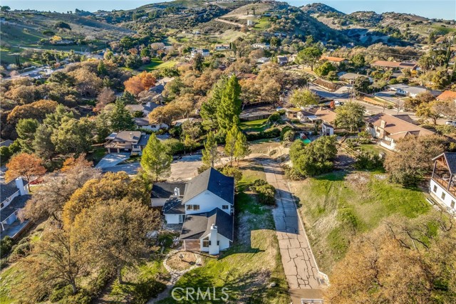 Detail Gallery Image 4 of 37 For 806 Grove St, Paso Robles,  CA 93446 - 4 Beds | 3 Baths