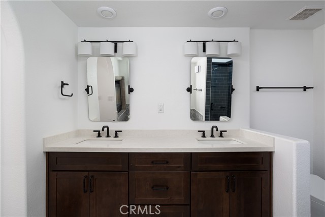 Detail Gallery Image 14 of 44 For 306 Avenida Monterey, San Clemente,  CA 92672 - 4 Beds | 2 Baths