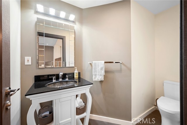 Detail Gallery Image 22 of 50 For 3331 Oakmont View Dr, Glendale,  CA 91208 - 5 Beds | 4/1 Baths