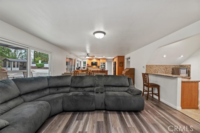 Detail Gallery Image 17 of 47 For 265 S Leandro St, Anaheim,  CA 92807 - 4 Beds | 2/1 Baths