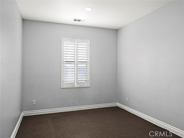 28002 Kenny Lane, Saugus CA: https://media.crmls.org/medias/5e7794bf-6636-4a93-98a4-be398d9bc1d1.jpg
