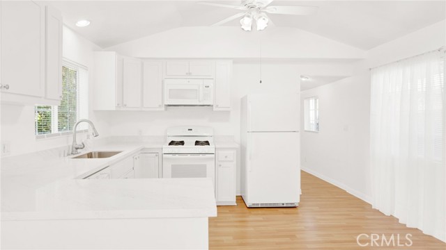 1242 Mott Street photo 8