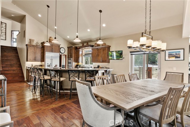 858 Fox Tower Way, Big Bear Lake CA: https://media.crmls.org/medias/5e7a032d-d22d-432d-95fc-4abebb5069d8.jpg
