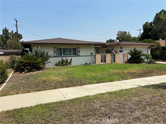 389 E Rancho Road, Corona CA: https://media.crmls.org/medias/5e7a551e-2a87-4168-8313-56db5cc5e645.jpg