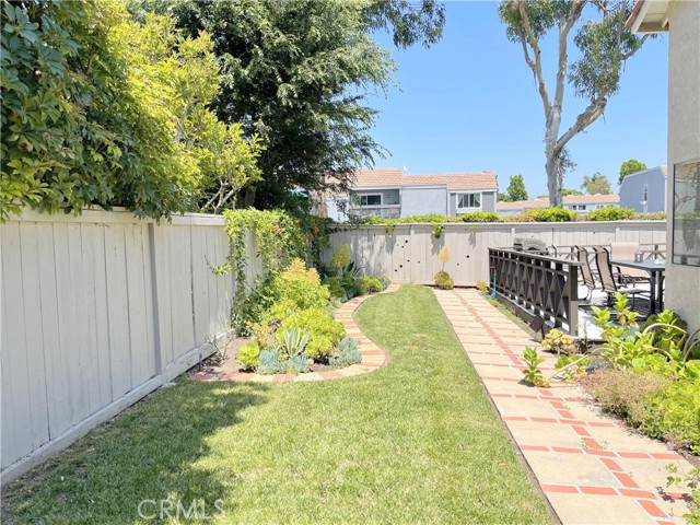 Detail Gallery Image 18 of 30 For 17 Fallbrook, Irvine,  CA 92604 - 3 Beds | 2 Baths