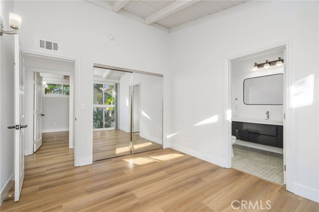 Detail Gallery Image 17 of 31 For 8341 Delco Ave, Winnetka,  CA 91306 - 5 Beds | 4 Baths