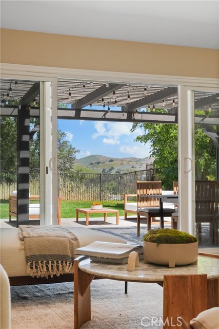 854 Rim Crest, Westlake Village CA: https://media.crmls.org/medias/5e7c0df2-bdf0-462d-9861-1e6733d77079.jpg