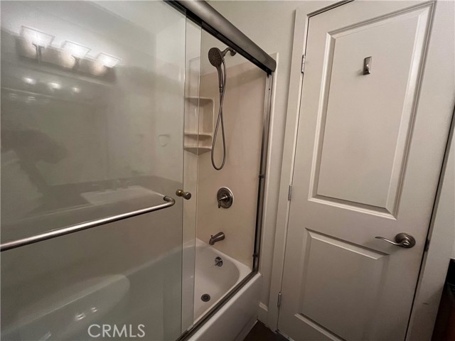 Detail Gallery Image 10 of 12 For 10982 Roebling Ave #455,  Los Angeles,  CA 90024 - 1 Beds | 1 Baths