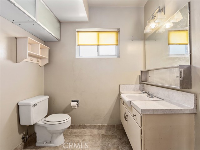 Image 3 for 300 Bethany Rd #C, Burbank, CA 91504