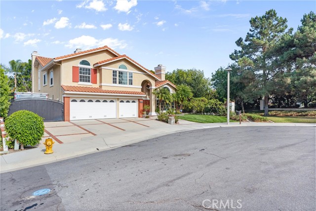 Detail Gallery Image 2 of 71 For 20375 via Las Villas, Yorba Linda,  CA 92887 - 4 Beds | 3/1 Baths