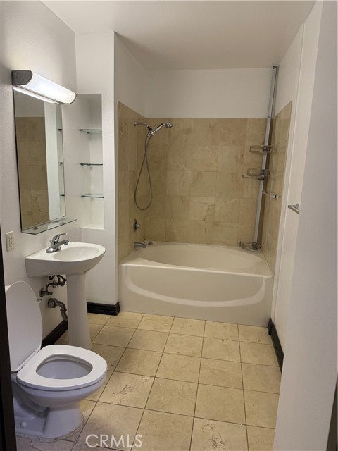 Detail Gallery Image 13 of 28 For 388 E Ocean Bld #212,  Long Beach,  CA 90802 - 2 Beds | 2 Baths