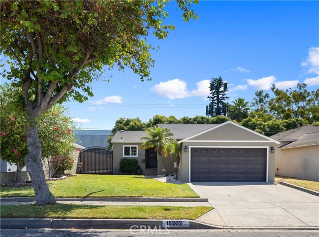 Detail Gallery Image 1 of 1 For 15202 Caulfield Avenue, Norwalk,  CA 90650 - 3 Beds | 1 Baths