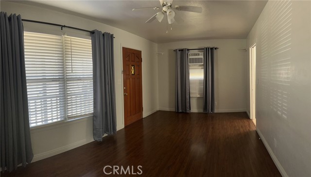 690 E Cypress E, Redlands CA: https://media.crmls.org/medias/5e7e4cd0-a002-444e-828f-5cc2e31b0337.jpg