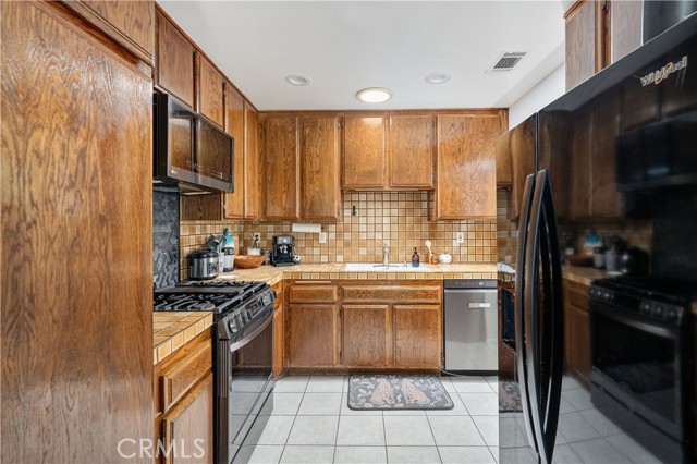 Detail Gallery Image 11 of 35 For 25784 Covala Ct, Valencia,  CA 91355 - 2 Beds | 2 Baths
