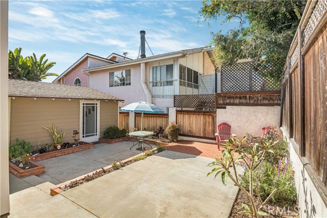 513 Garnet Street, Redondo Beach, California 90277, 2 Bedrooms Bedrooms, ,2 BathroomsBathrooms,Residential,Sold,Garnet,SB22103821