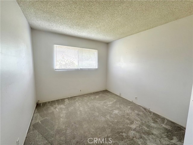 Detail Gallery Image 7 of 13 For 10022 Forrestal Dr, Huntington Beach,  CA 92646 - 4 Beds | 2 Baths
