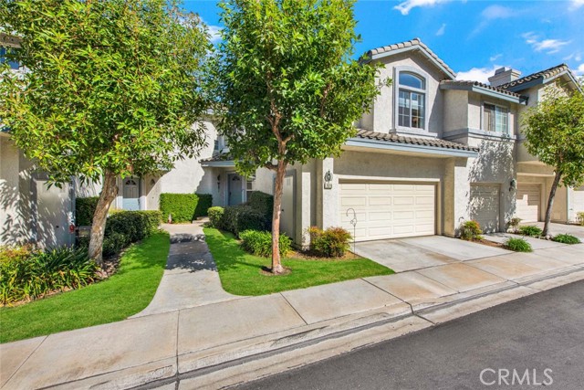 Detail Gallery Image 1 of 52 For 7879 E Viewrim Dr, Anaheim Hills,  CA 92808 - 3 Beds | 2/1 Baths