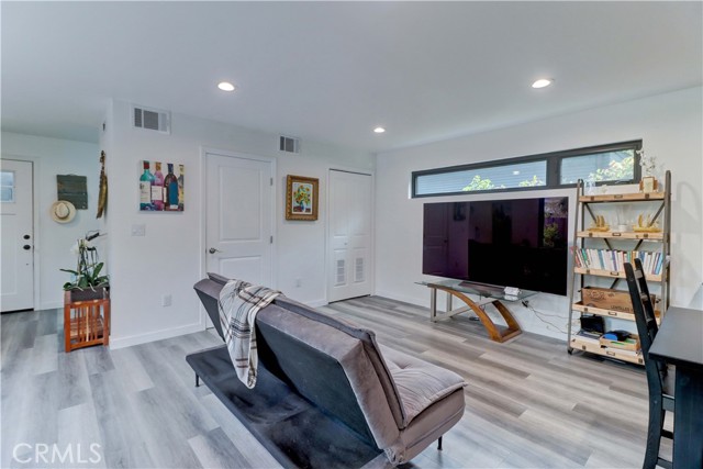 Detail Gallery Image 55 of 73 For 223 N. St. Andrews, Los Angeles,  CA 90004 - 7 Beds | 6/1 Baths