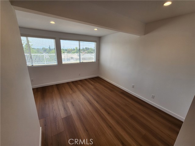 Detail Gallery Image 6 of 75 For 17176 Gunther St, Granada Hills,  CA 91344 - 4 Beds | 2/1 Baths
