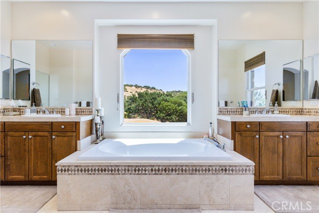2191 Lake Ysabel Road, Templeton CA: https://media.crmls.org/medias/5e81428b-d002-45a6-b03b-42911598959b.jpg