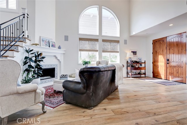 2304 Elm Avenue, Manhattan Beach, California 90266, 5 Bedrooms Bedrooms, ,4 BathroomsBathrooms,Residential,Sold,Elm,SB21197598