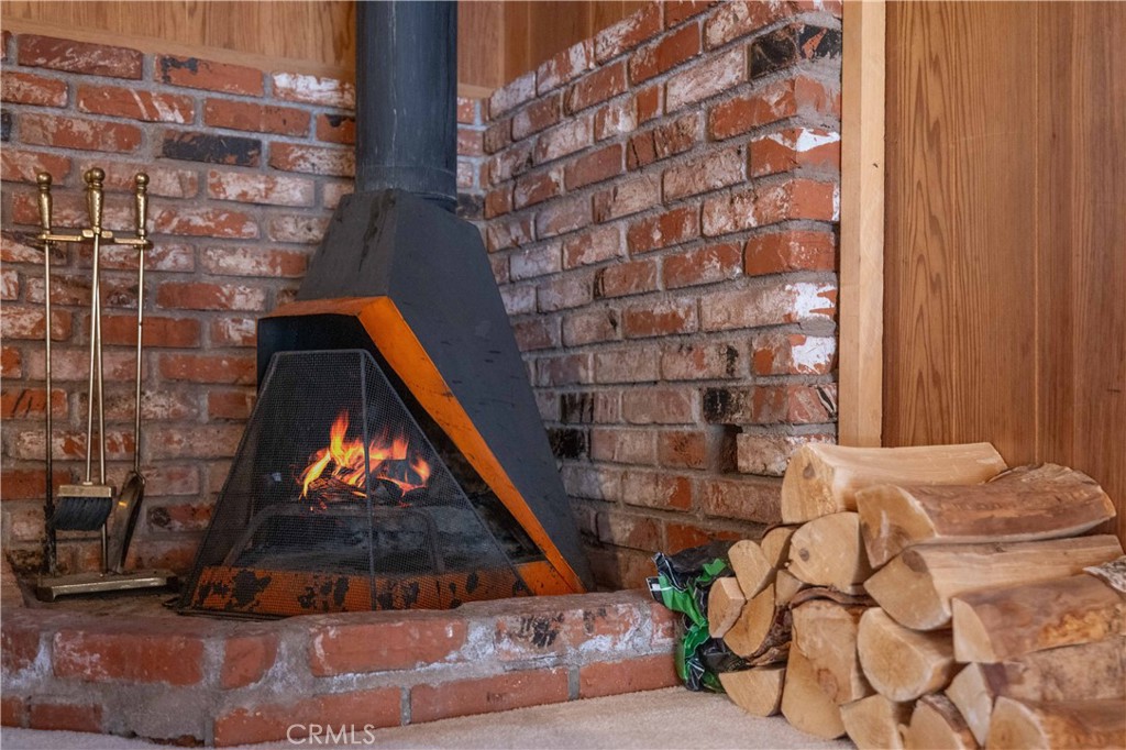 https://media.crmls.org/medias/5e81c461-ed08-46a7-8593-fbfa5dd666c2.jpg?preset=X-Large