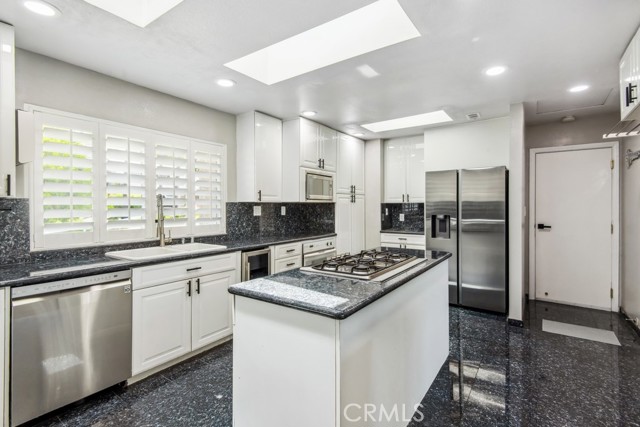 2819 Steeplechase Lane, Diamond Bar CA: https://media.crmls.org/medias/5e82bc64-da38-4cc4-8e2c-6fc8050e206f.jpg