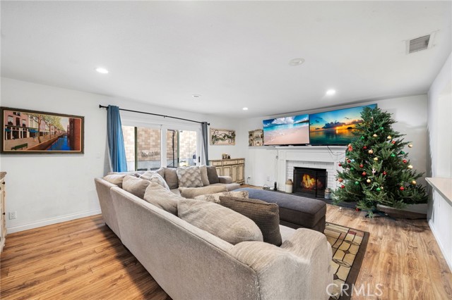 Detail Gallery Image 8 of 25 For 2206 E Martha, Orange,  CA 92867 - 3 Beds | 2 Baths