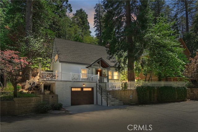 Detail Gallery Image 1 of 33 For 27899 Rainbow Dr, Lake Arrowhead,  CA 92352 - 3 Beds | 1/1 Baths