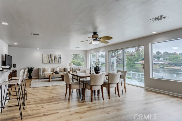 42768 Santa Suzanne Place, Temecula CA: https://media.crmls.org/medias/5e84bb7c-a345-4316-9243-3b6bad968d0c.jpg