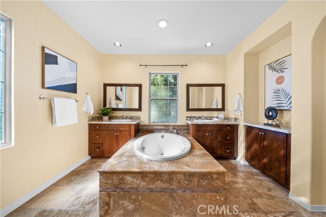 Detail Gallery Image 29 of 48 For 94 Mission, Irvine,  CA 92618 - 3 Beds | 3/1 Baths