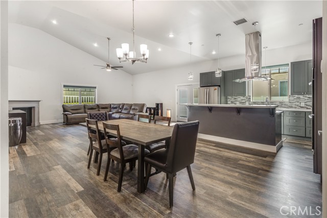 Detail Gallery Image 4 of 20 For 1224 243rd St, Harbor City,  CA 90710 - 3 Beds | 2/1 Baths