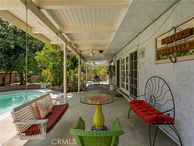 15920 Bahama Street, North Hills CA: https://media.crmls.org/medias/5e857ef9-390c-4537-9c75-6029c54dbe3e.jpg