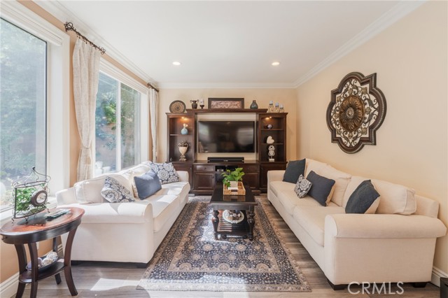 Detail Gallery Image 4 of 36 For 49 Castletree, Rancho Santa Margarita,  CA 92688 - 5 Beds | 3 Baths