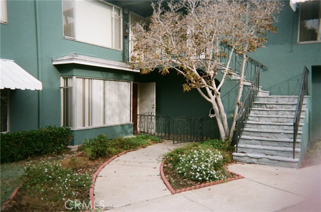 26 Loma Avenue