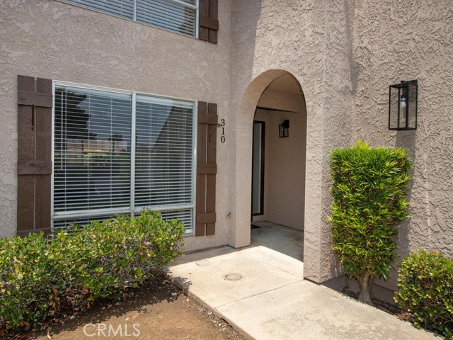 Detail Gallery Image 1 of 1 For 310 Ivy Ln, Fallbrook,  CA 92028 - 2 Beds | 2 Baths