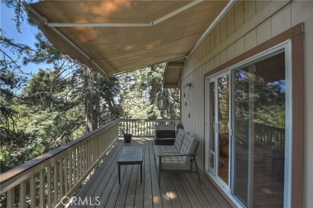 Detail Gallery Image 30 of 32 For 676 Lake Dr, Lake Arrowhead,  CA 92352 - 2 Beds | 2/1 Baths