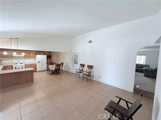 Detail Gallery Image 12 of 33 For 16212 Owen, Fontana,  CA 92335 - 3 Beds | 2 Baths