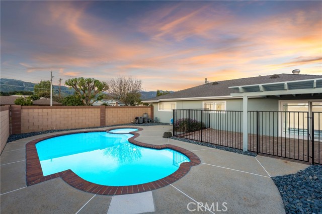 Detail Gallery Image 28 of 38 For 819 N Shaftesbury Ave, San Dimas,  CA 91773 - 3 Beds | 2 Baths