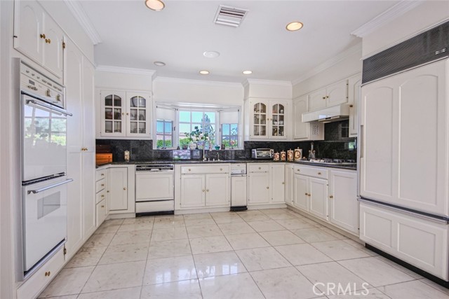 Detail Gallery Image 50 of 75 For 1801 Greenbriar Rd, Glendale,  CA 91207 - 3 Beds | 3 Baths