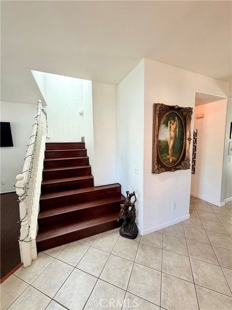 2572 S Young Court, San Bernardino CA: https://media.crmls.org/medias/5e8856c4-2bef-41f7-a672-a0a1bacc9fe1.jpg