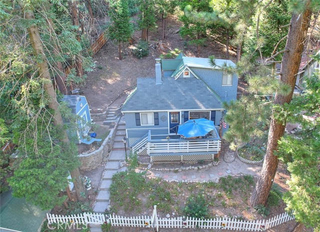 27048 State Highway 189, Blue Jay CA: https://media.crmls.org/medias/5e88e52e-543c-4945-a13e-9d726bc8e2eb.jpg