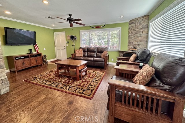 Detail Gallery Image 10 of 27 For 1395 Flintridge, Big Bear City,  CA 92314 - 3 Beds | 2 Baths