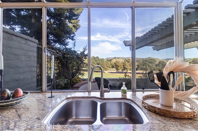 Detail Gallery Image 13 of 34 For 102 via Candelaria, Coto de Caza,  CA 92679 - 3 Beds | 2/1 Baths