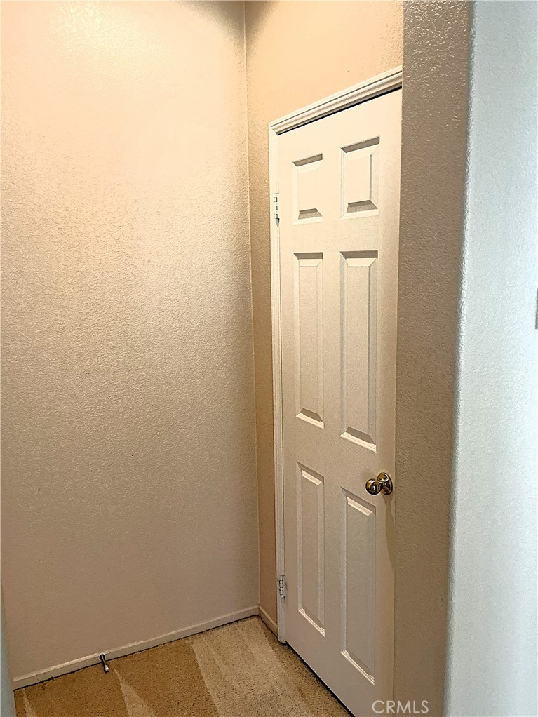 https://media.crmls.org/medias/5e894ad1-5dd2-4472-b83a-35f610f44b91.jpg?preset=X-Large