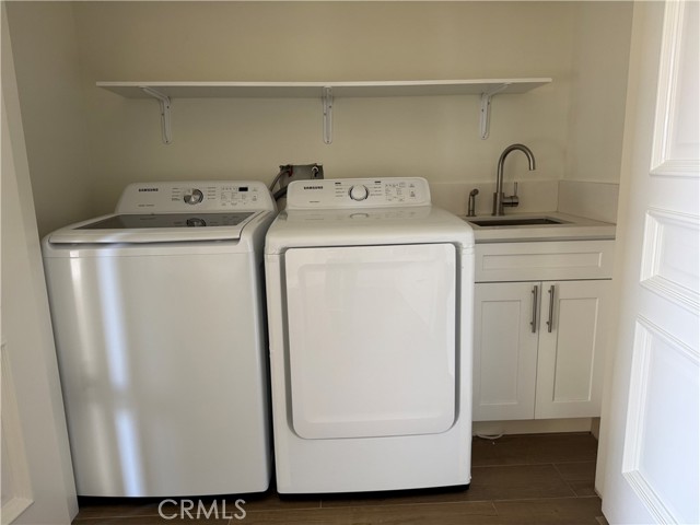 Detail Gallery Image 4 of 10 For 1598 Long Beach #307,  Long Beach,  CA 90813 - 2 Beds | 2/1 Baths