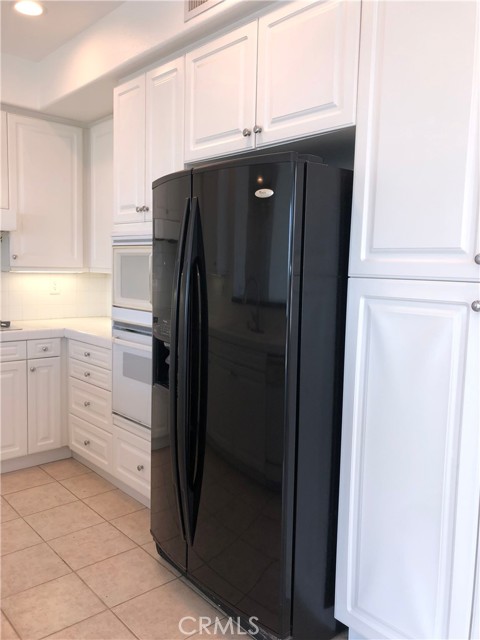 Detail Gallery Image 20 of 53 For 6267 Surfpoint Cir, Huntington Beach,  CA 92648 - 3 Beds | 2/1 Baths