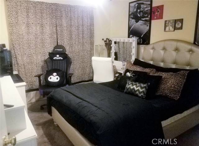 13042 Avenida Pescador, Riverside CA: https://media.crmls.org/medias/5e8a6a22-1993-4fcf-af06-9a44ca175f79.jpg